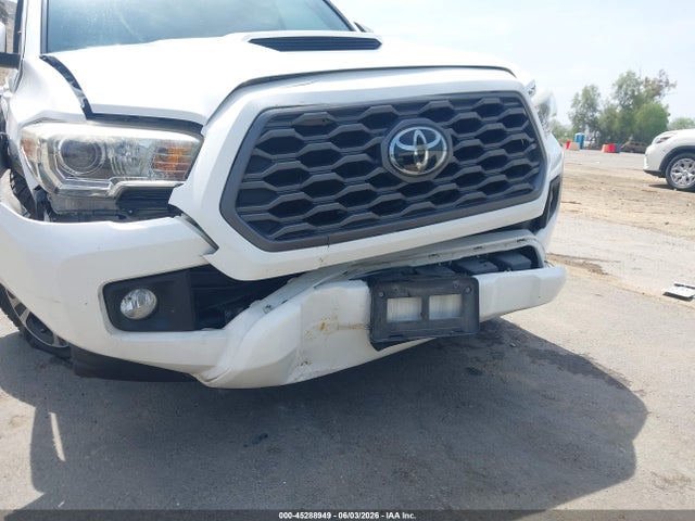 3TMAZ5CN5JM057288 Toyota Tacoma Trd Sport