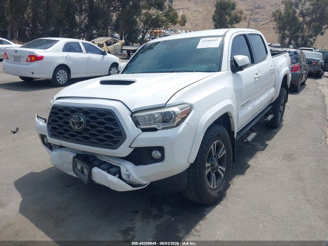 3TMAZ5CN5JM057288 Toyota Tacoma Trd Sport