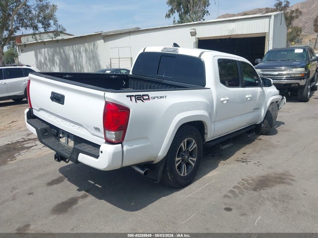 3TMAZ5CN5JM057288 Toyota Tacoma Trd Sport