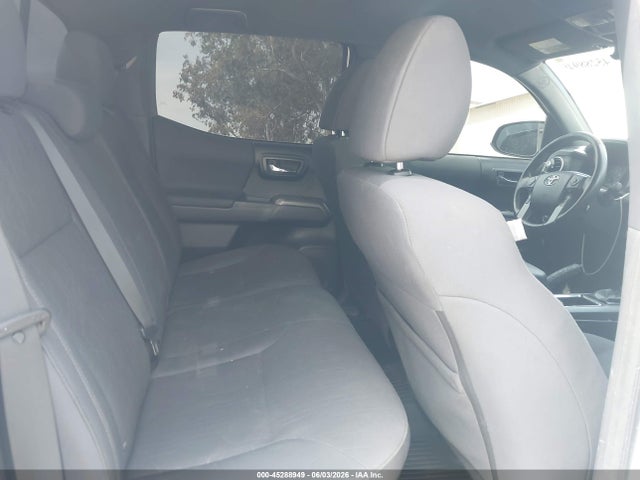3TMAZ5CN5JM057288 Toyota Tacoma Trd Sport