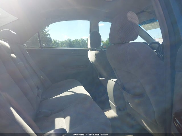 45288973 :رقم المزاد ، 4T1BF30K74U072429 vin ، 2004 Toyota Camry Le V6 مزاد بيع