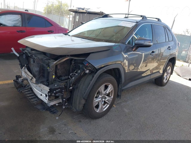 Toyota Rav4 Xle 2023 2T3W1RFVXPW247806 Image 2
