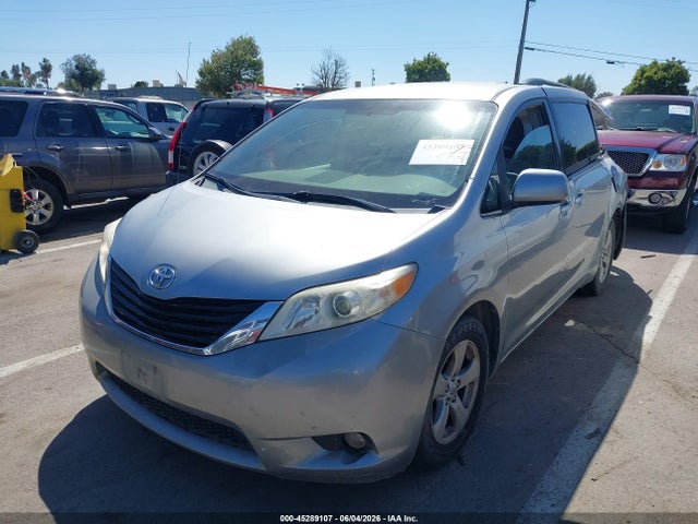 Продаж на аукціоні авто 2011 Toyota Sienna Le V6, vin: 5TDKK3DC9BS107055, номер лоту: 45289107