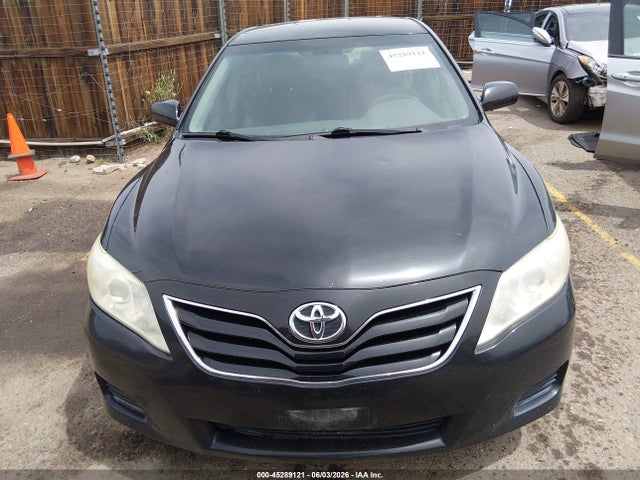 45289121 :رقم المزاد ، 4T1BF3EK7AU047549 vin ، 2010 Toyota Camry Le مزاد بيع