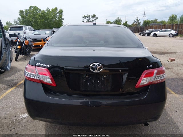 45289121 :رقم المزاد ، 4T1BF3EK7AU047549 vin ، 2010 Toyota Camry Le مزاد بيع