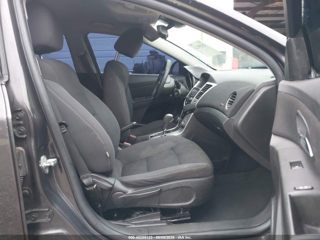 1G1PC5SB0F7261557 Chevrolet Cruze 1lt Auto