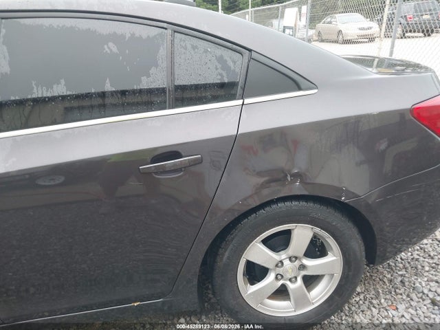 1G1PC5SB0F7261557 Chevrolet Cruze 1lt Auto