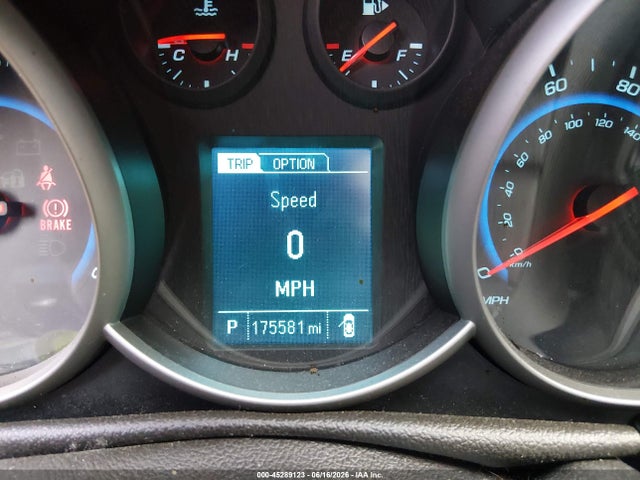 1G1PC5SB0F7261557 Chevrolet Cruze 1lt Auto