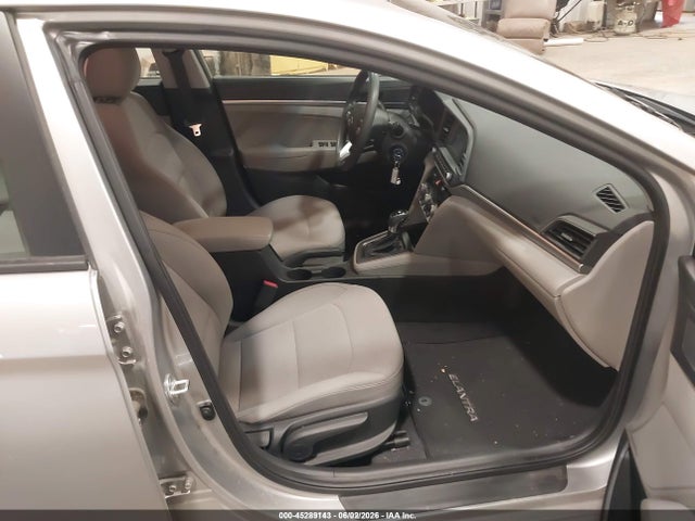 Продажа на аукционе авто 2020 Hyundai Elantra Se, vin: 5NPD74LF6LH608813, номер лота: 45289143
