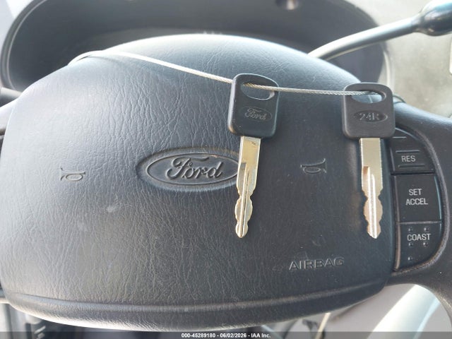 2001 Ford E-250 Commercial/recreational მანქანა იყიდება აუქციონზე, vin: 1FTNE24L61HB09475, აუქციონის ნომერი: 45289180