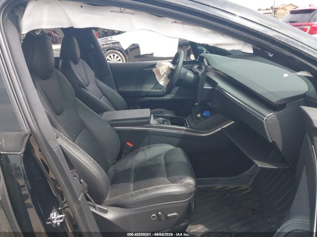 Продажа на аукционе авто 2022 Tesla Model X Plaid Tri Motor All-wheel Drive, vin: 7SAXCBE66NF345351, номер лота: 45289201