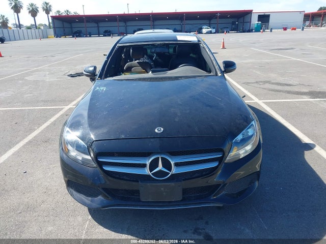 Продаж на аукціоні авто 2018 Mercedes-benz C 300, vin: 55SWF4JB2JU255668, номер лоту: 45289252