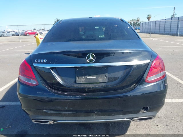 Продаж на аукціоні авто 2018 Mercedes-benz C 300, vin: 55SWF4JB2JU255668, номер лоту: 45289252