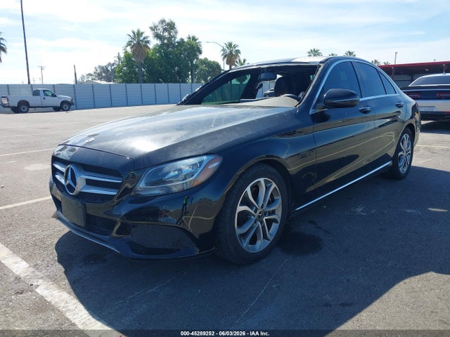 Продаж на аукціоні авто 2018 Mercedes-benz C 300, vin: 55SWF4JB2JU255668, номер лоту: 45289252