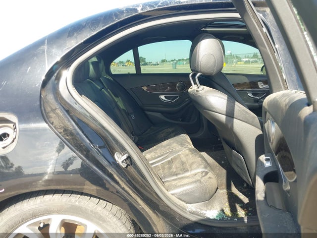 Продаж на аукціоні авто 2018 Mercedes-benz C 300, vin: 55SWF4JB2JU255668, номер лоту: 45289252