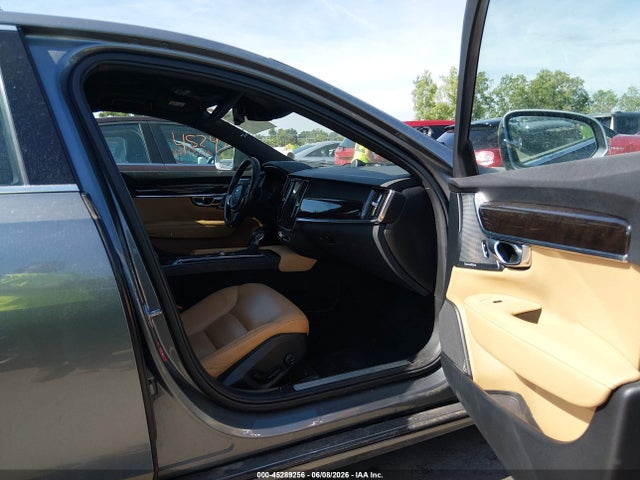Продажа на аукционе авто 2017 Volvo S90 T6 Momentum, vin: YV1A22MK3H1013170, номер лота: 45289256