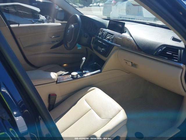 45289258 :رقم المزاد ، WBA3B5G55FNS17722 vin ، 2015 Bmw 328i Xdrive مزاد بيع