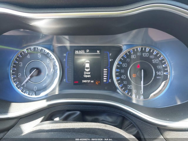 45289274 :رقم المزاد ، 1C3CCCAB2FN744480 vin ، 2015 Chrysler 200 Limited مزاد بيع