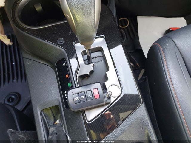 JTMJJREV1JD185759 Toyota Rav4 Hybrid Se