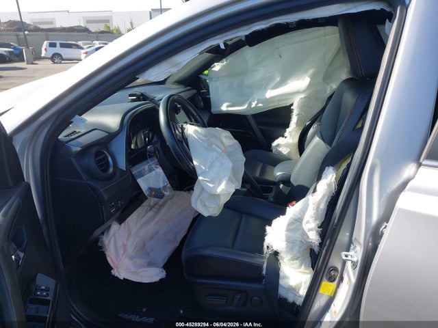 JTMJJREV1JD185759 Toyota Rav4 Hybrid Se