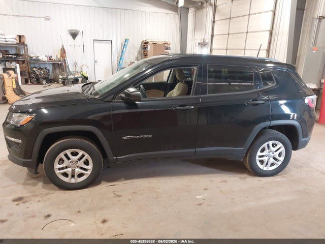 3C4NJDAB4JT359639 Jeep Compass Sport 4x4