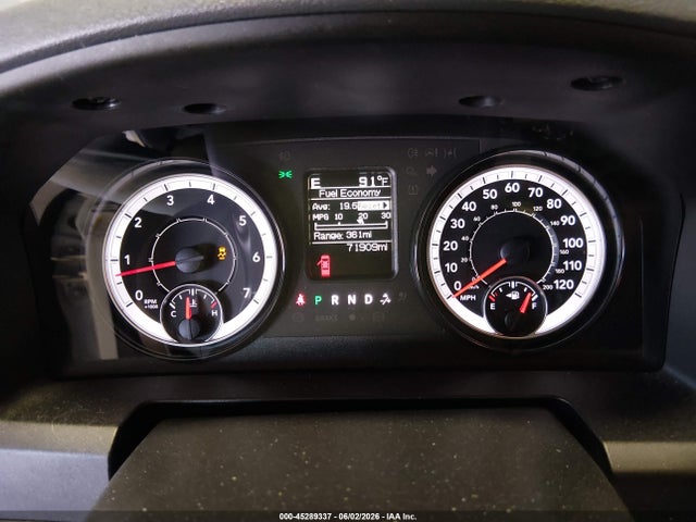 1C6RR6KG5LS158473 RAM 1500 Classic Tradesman 4x2 5&#039;7 Box