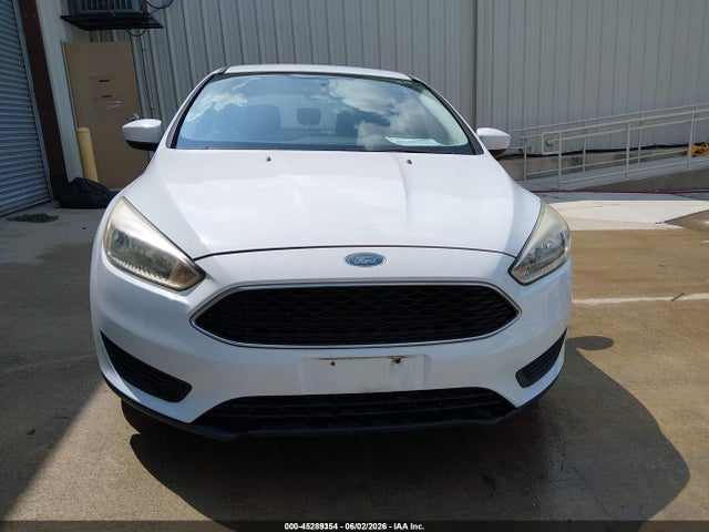 45289354 :رقم المزاد ، 1FADP3F20JL328869 vin ، 2018 Ford Focus Se مزاد بيع