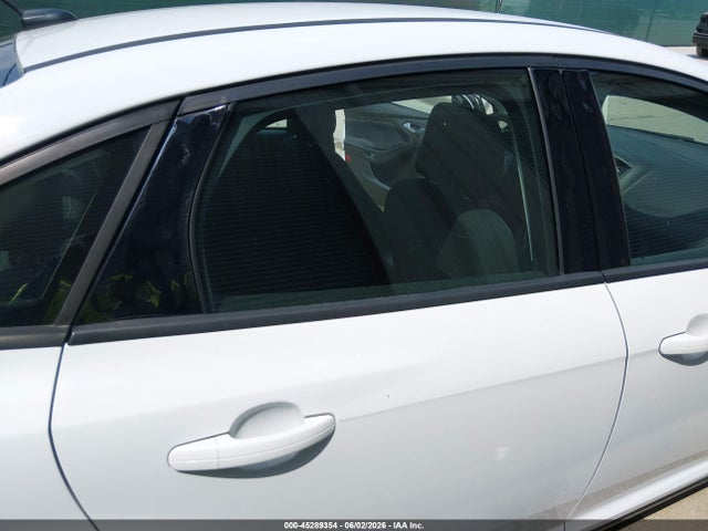 45289354 :رقم المزاد ، 1FADP3F20JL328869 vin ، 2018 Ford Focus Se مزاد بيع