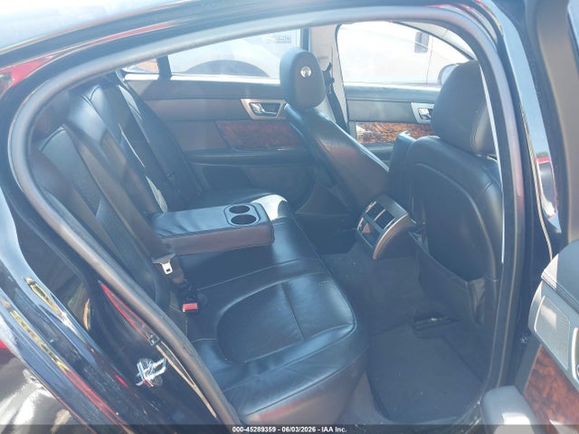 45289359 :رقم المزاد ، SAJWA0GB9ALR75273 vin ، 2010 Jaguar Xf Premium مزاد بيع