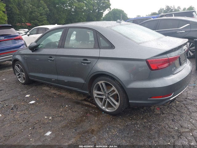 2017 Audi A3 2.0t Premium მანქანა იყიდება აუქციონზე, vin: WAUAUGFF0H1031085, აუქციონის ნომერი: 45289387