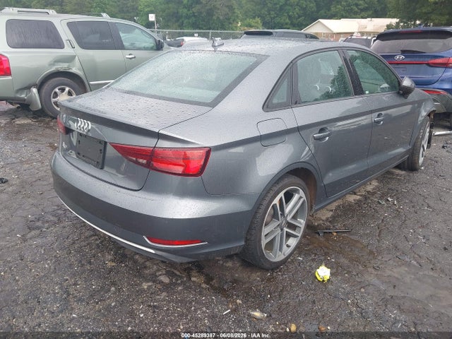 2017 Audi A3 2.0t Premium მანქანა იყიდება აუქციონზე, vin: WAUAUGFF0H1031085, აუქციონის ნომერი: 45289387