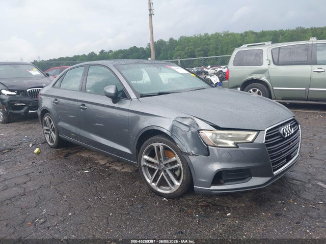 2017 Audi A3 2.0t Premium მანქანა იყიდება აუქციონზე, vin: WAUAUGFF0H1031085, აუქციონის ნომერი: 45289387