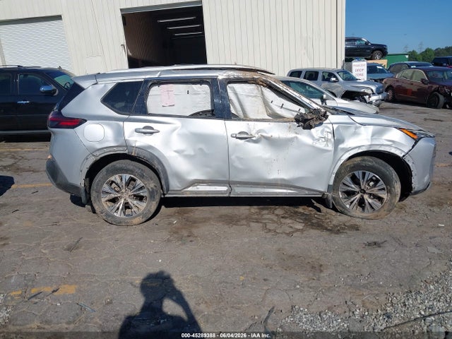 45289388 :رقم المزاد ، 5N1AT3BA4MC781592 vin ، 2021 Nissan Rogue Sv Fwd مزاد بيع