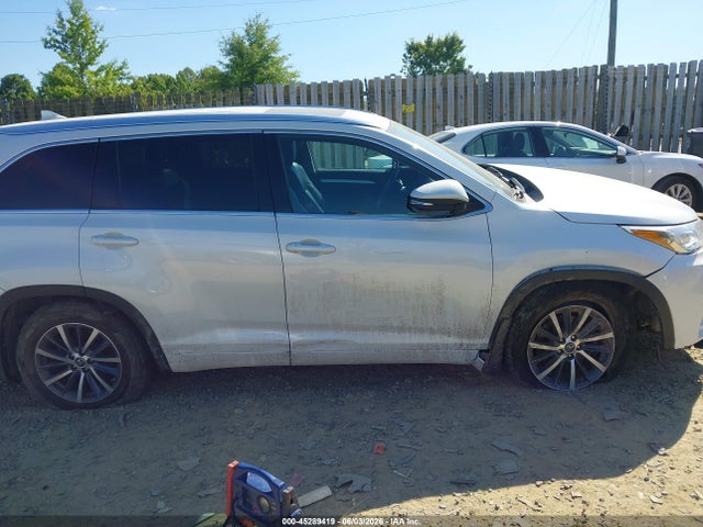 Auction sale of the 2018 Toyota Highlander Xle, vin: 5TDJZRFH0JS526249, lot number: 45289419