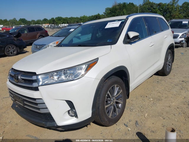 Auction sale of the 2018 Toyota Highlander Xle, vin: 5TDJZRFH0JS526249, lot number: 45289419