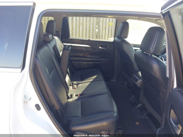 Auction sale of the 2018 Toyota Highlander Xle, vin: 5TDJZRFH0JS526249, lot number: 45289419