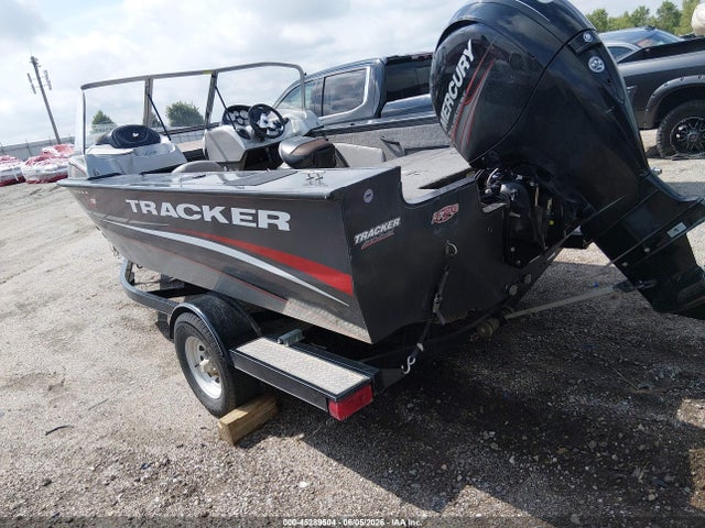 Tracker Other 2014 BUJ10810K314 Image 3