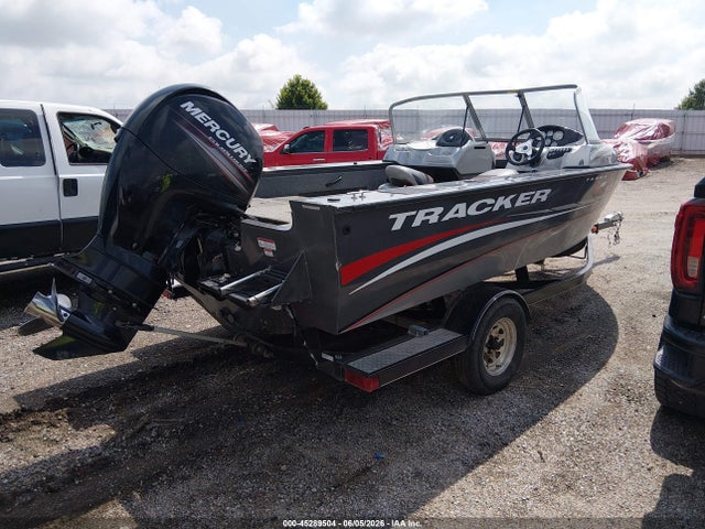 Tracker Other 2014 BUJ10810K314 Image 4