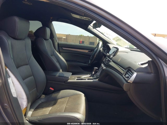 Продаж на аукціоні авто 2018 Honda Accord Sport, vin: 1HGCV1F33JA132494, номер лоту: 45289536
