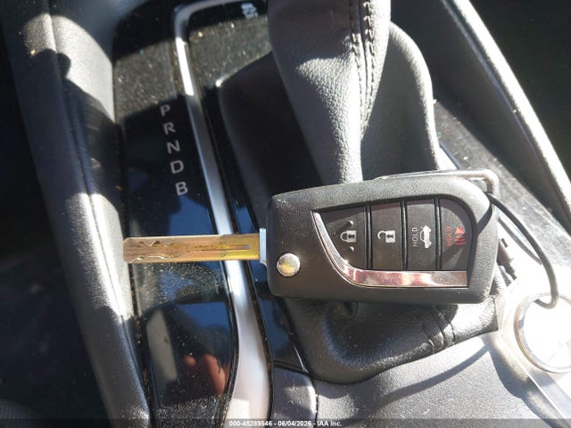 45289546 :رقم المزاد ، 5YFB4MDE7RP175049 vin ، 2024 Toyota Corolla Le مزاد بيع