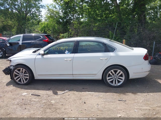 Aukcja sprzedaży 2017 Volkswagen Passat 1.8t Sel Premium, vin: 1VWCT7A31HC038267, numer aukcji: 45289617