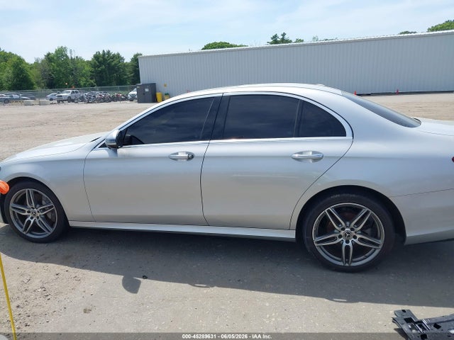 Mercedes-Benz E 300 2019 WDDZF4JB7KA527601 Image 14