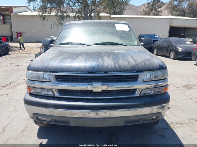 45289651 :رقم المزاد ، 3GNEC16Z85G215676 vin ، 2005 Chevrolet Suburban 1500 Ls مزاد بيع