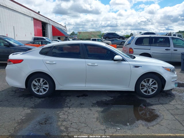 KIA Optima Lx 2016 KNAGT4L32G5087204 Image 13