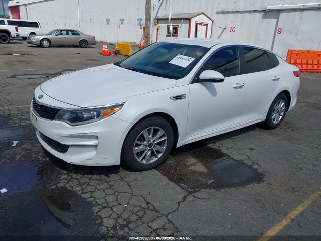 KIA Optima Lx 2016 KNAGT4L32G5087204 Image 2