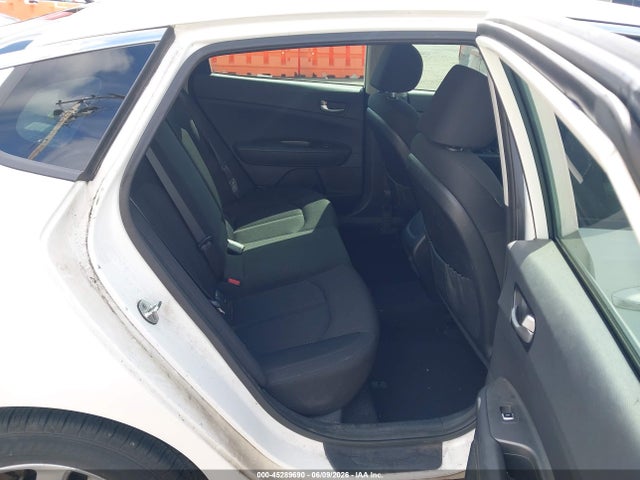 KIA Optima Lx 2016 KNAGT4L32G5087204 Image 8