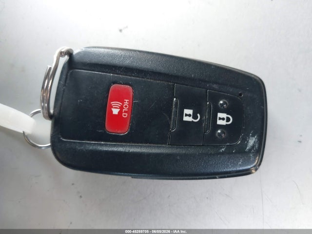 45289705 :رقم المزاد ، JTDKAMFU7N3154976 vin ، 2022 Toyota Prius Le مزاد بيع