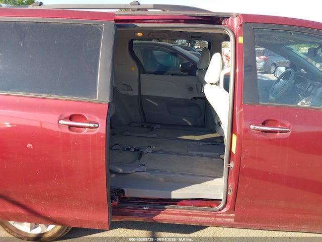 Aukcja sprzedaży 2011 Toyota Sienna Xle, vin: 5TDDK3DC4BS022231, numer aukcji: 45289728