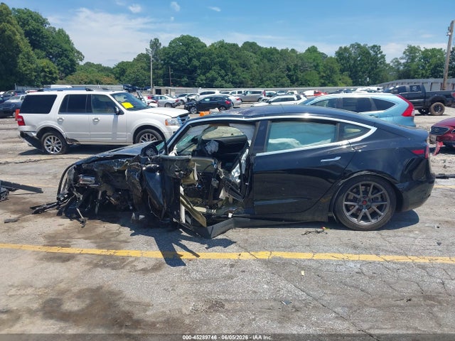 Продажа на аукционе авто 2018 Tesla Model 3 Long Range/mid Range, vin: 5YJ3E1EA9JF173377, номер лота: 45289746