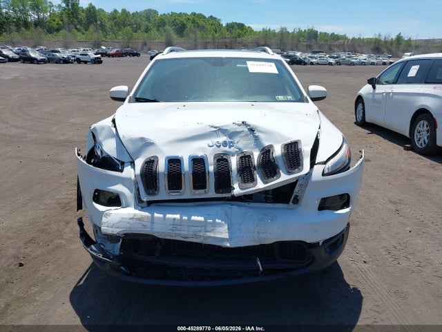 45289770 :رقم المزاد ، 1C4PJMLX2JD607586 vin ، 2018 Jeep Cherokee Latitude Plus 4x4 مزاد بيع